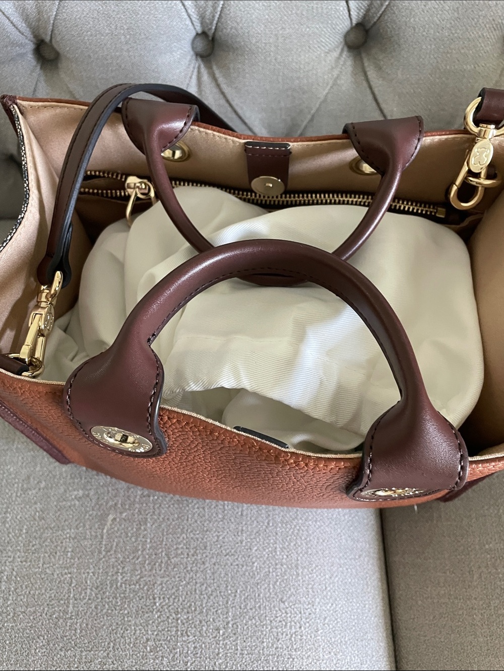 TOUS Brown and Cream Logo Leather Tote Bag - Picture 9 of 11